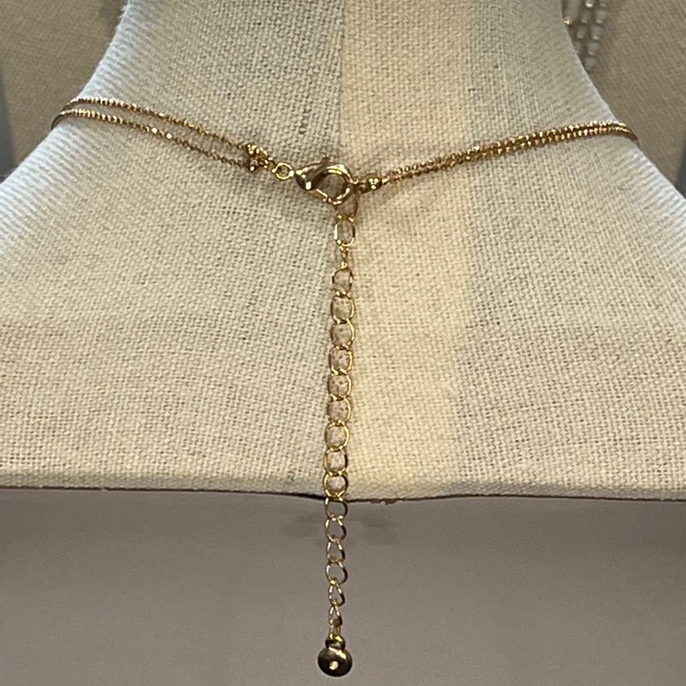 NWT Bulk Wholesale 3-piece Elegant Gold and Black Layering Necklaces - Picture 5 of 16